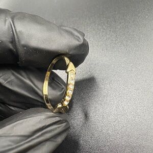 Gold Tone Arrow Ring with Rhinestones Size 6.5 –